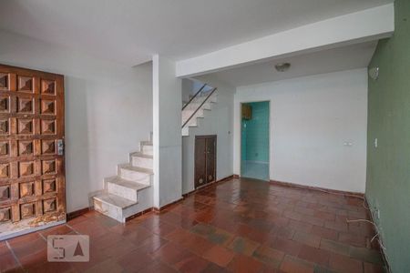 Casa à venda com 3 quartos, 90m² em Vila Nova Carolina, São Paulo