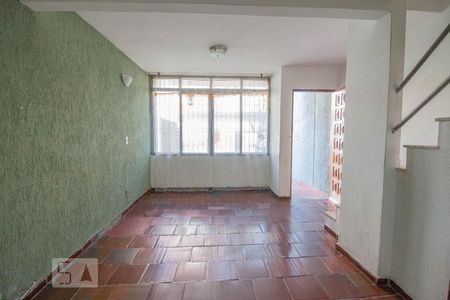 Casa à venda com 3 quartos, 90m² em Vila Nova Carolina, São Paulo