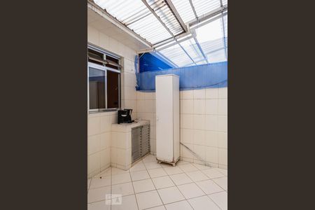 Casa à venda com 185m², 2 quartos e 1 vaga Casa à venda com 185m², 2 quartos e 1 vagaQuintal dos fundos