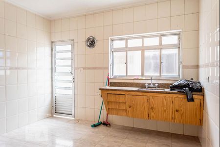 Casa à venda com 185m², 2 quartos e 1 vaga Casa à venda com 185m², 2 quartos e 1 vagaCozinha
