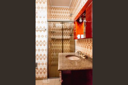 Casa à venda com 185m², 2 quartos e 1 vaga Casa à venda com 185m², 2 quartos e 1 vagaBanheiro