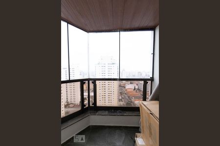 Apartamento à venda com 360m², 4 quartos e 3 vagas Apartamento à venda com 360m², 4 quartos e 3 vagasVaranda Quarto 3