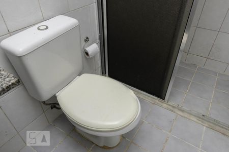 Banheiro Social de apartamento para alugar com 3 quartos, 87m² em Cristo Rei, Curitiba