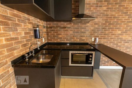 Cozinha de apartamento para alugar com 1 quarto, 40m² em Vila Pompéia, São Paulo