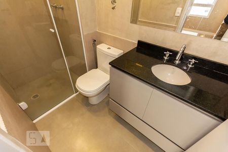 Banheiro de apartamento para alugar com 1 quarto, 40m² em Vila Pompéia, São Paulo