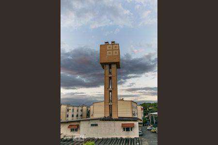 Apartamento à venda com 57m², 2 quartos e 1 vaga Apartamento à venda com 57m², 2 quartos e 1 vagaÁrea comum - Reservatório d'água