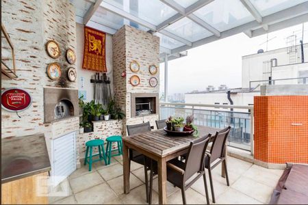 Apartamento à venda com 200m², 2 quartos e 3 vagasVaranda 02