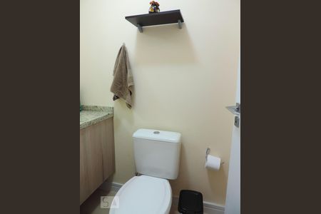 Lavabo de apartamento para alugar com 3 quartos, 125m² em Campeche, Florianópolis