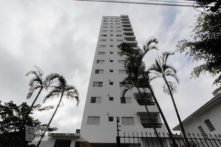 Apartamento para alugar com 70m², 2 quartos e 1 vaga Apartamento para alugar com 70m², 2 quartos e 1 vagaFachada