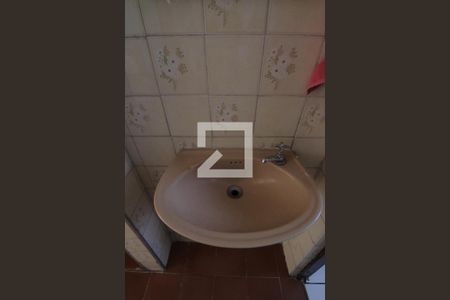 Apartamento para alugar com 46m², 2 quartos e sem vagaBanheiro