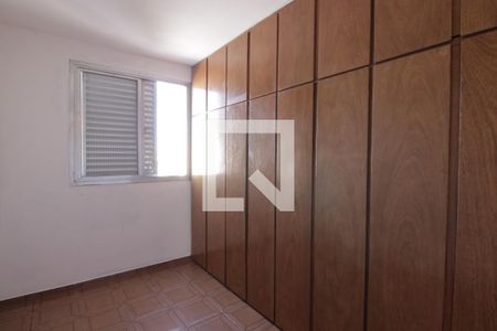 Quarto 2
 de apartamento para alugar com 2 quartos, 46m² em Conjunto Habitacional Padre Manoel de Paiva, São Paulo