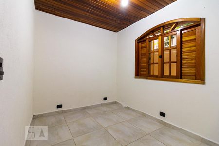 Quarto de casa para alugar com 1 quarto, 60m² em Vila Pirajussara, São Paulo
