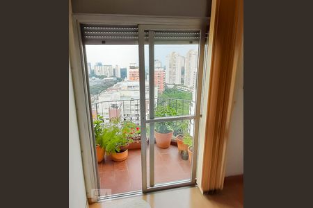 Apartamento à venda com 146m², 4 quartos e 3 vagas Apartamento à venda com 146m², 4 quartos e 3 vagasSuíte