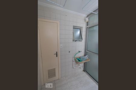 Apartamento à venda com 70m², 3 quartos e 1 vaga Apartamento à venda com 70m², 3 quartos e 1 vagaÁrea de Serviço