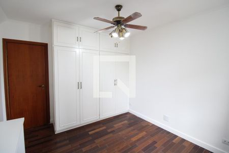 Apartamento à venda com 143m², 4 quartos e 2 vagasQuarto 2