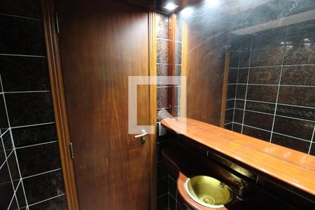 Apartamento à venda com 143m², 4 quartos e 2 vagasBanheiro 3