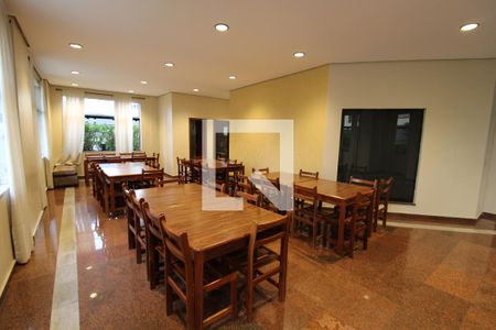 Apartamento à venda com 143m², 4 quartos e 2 vagasÁrea Comum