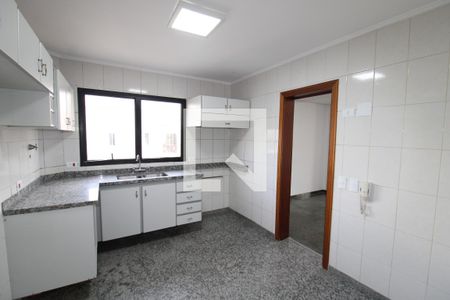 Apartamento à venda com 143m², 4 quartos e 2 vagasCozinha