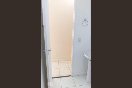 Banheiro de apartamento para alugar com 2 quartos, 49m² em Anil, Rio de Janeiro