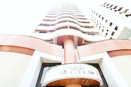 Apartamento à venda com 38m², 1 quarto e 1 vaga Apartamento à venda com 38m², 1 quarto e 1 vagaFachada