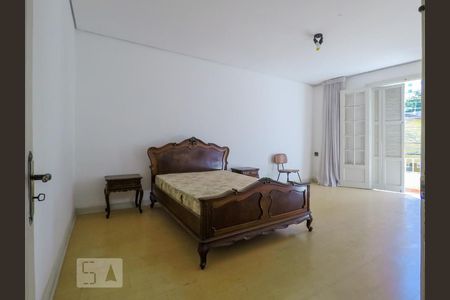 Casa à venda com 285m², 4 quartos e sem vaga