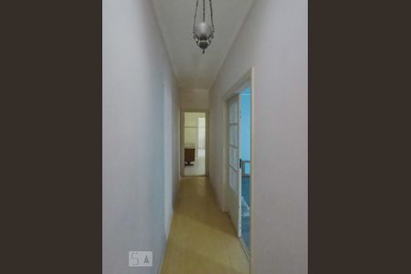 Casa à venda com 285m², 4 quartos e sem vaga