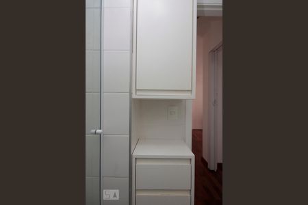 Banheiro de apartamento para alugar com 1 quarto, 50m² em Vila Buarque, São Paulo