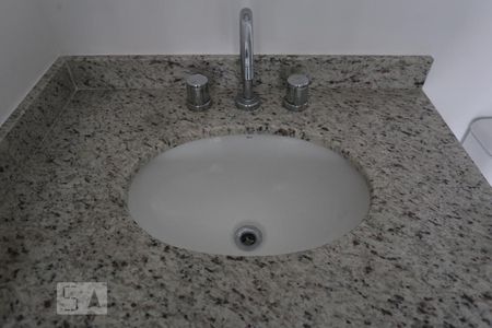 Banheiro de apartamento à venda com 1 quarto, 28m² em Bela Vista, São Paulo