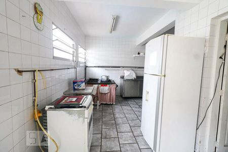 Casa à venda com 338m², 3 quartos e 5 vagas Casa à venda com 338m², 3 quartos e 5 vagasCozinha industrial