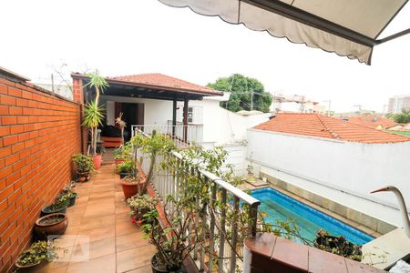 Casa à venda com 338m², 3 quartos e 5 vagas Casa à venda com 338m², 3 quartos e 5 vagasCorredor