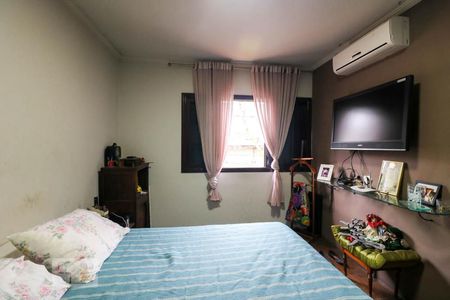 Casa à venda com 338m², 3 quartos e 5 vagas Casa à venda com 338m², 3 quartos e 5 vagasSuite