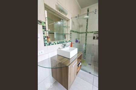 Casa à venda com 338m², 3 quartos e 5 vagas Casa à venda com 338m², 3 quartos e 5 vagasBanheiro