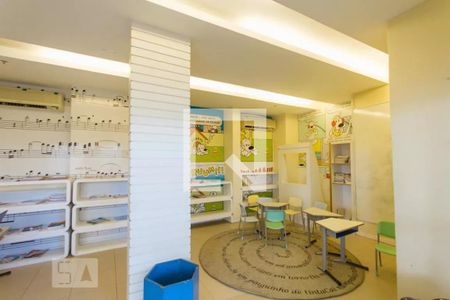 Apartamento à venda com 120m², 2 quartos e 1 vagaÁrea comum 