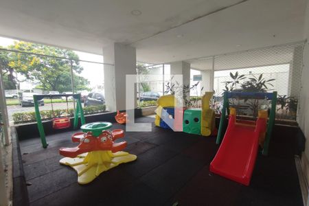 Apartamento à venda com 120m², 2 quartos e 1 vagaÁrea comum 