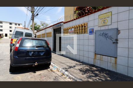 Apartamento à venda com 58m², 3 quartos e 1 vaga Apartamento à venda com 58m², 3 quartos e 1 vagaFachada e plaquinha