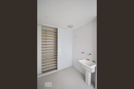 Apartamento para alugar com 98m², 2 quartos e 1 vagaÁrea de serviço