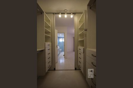 Apartamento à venda com 150m², 3 quartos e 3 vagasSuíte