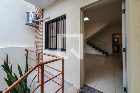 entrada de casa para alugar com 3 quartos, 120m² em Bosque da Saúde, São Paulo