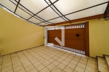 garagem de casa para alugar com 3 quartos, 120m² em Bosque da Saúde, São Paulo