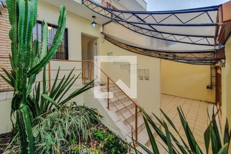 entrada de casa para alugar com 3 quartos, 120m² em Bosque da Saúde, São Paulo