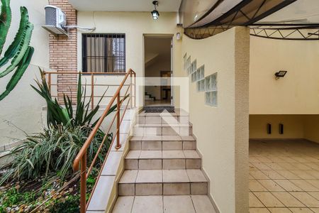 entrada de casa para alugar com 3 quartos, 120m² em Bosque da Saúde, São Paulo