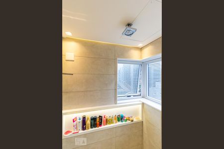 Apartamento para alugar com 110m², 2 quartos e 3 vagasBanheiro da primeira suíte