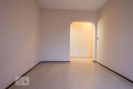 Apartamento à venda com 109m², 3 quartos e 2 vagas Apartamento à venda com 109m², 3 quartos e 2 vagasSuíte