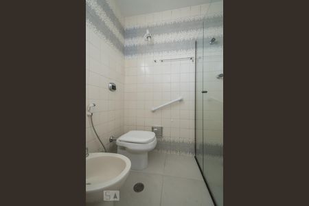 Apartamento à venda com 109m², 3 quartos e 2 vagas Apartamento à venda com 109m², 3 quartos e 2 vagasBanheiro Suíte