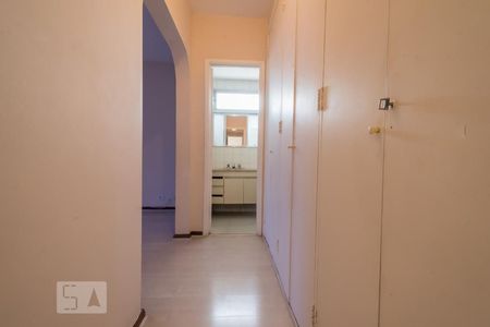 Apartamento à venda com 109m², 3 quartos e 2 vagas Apartamento à venda com 109m², 3 quartos e 2 vagasSuíte