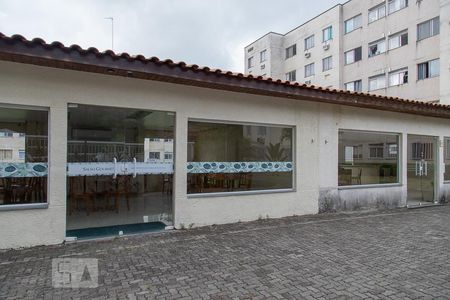Apartamento à venda com 48m², 2 quartos e sem vaga Apartamento à venda com 48m², 2 quartos e sem vagaÁrea comum - Salão de festas~