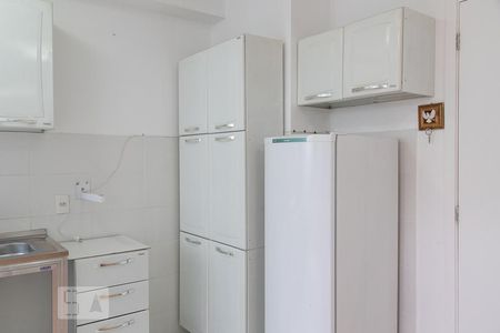 Apartamento à venda com 48m², 2 quartos e sem vaga Apartamento à venda com 48m², 2 quartos e sem vagaCozinha