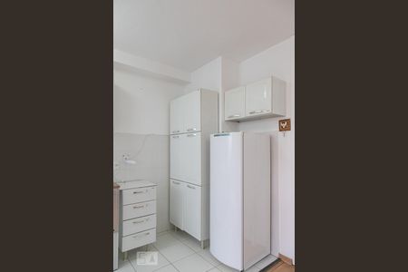 Apartamento à venda com 48m², 2 quartos e sem vaga Apartamento à venda com 48m², 2 quartos e sem vagaCozinha