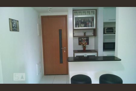 Cozinha de apartamento para alugar com 2 quartos, 68m² em Badu, Niterói
