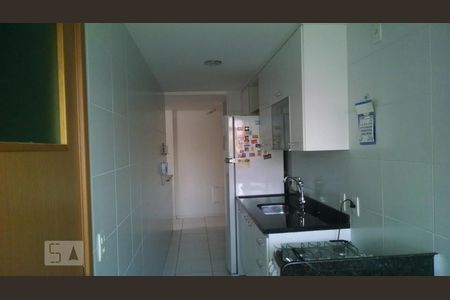 Cozinha de apartamento para alugar com 2 quartos, 68m² em Badu, Niterói
